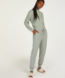 pijama de mujer cómodo y con estio